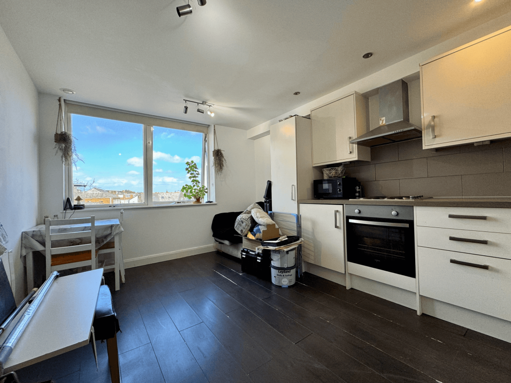 OPEN PLAN RECEPTION/KITCHEN ONE