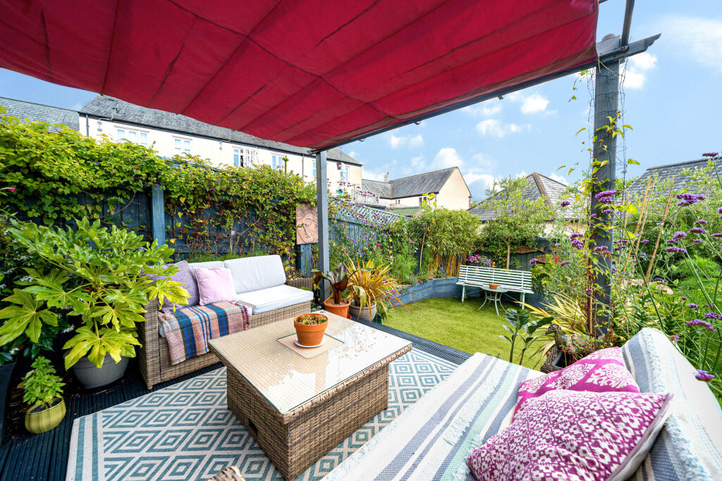 1330992-3-688a2ea57f269