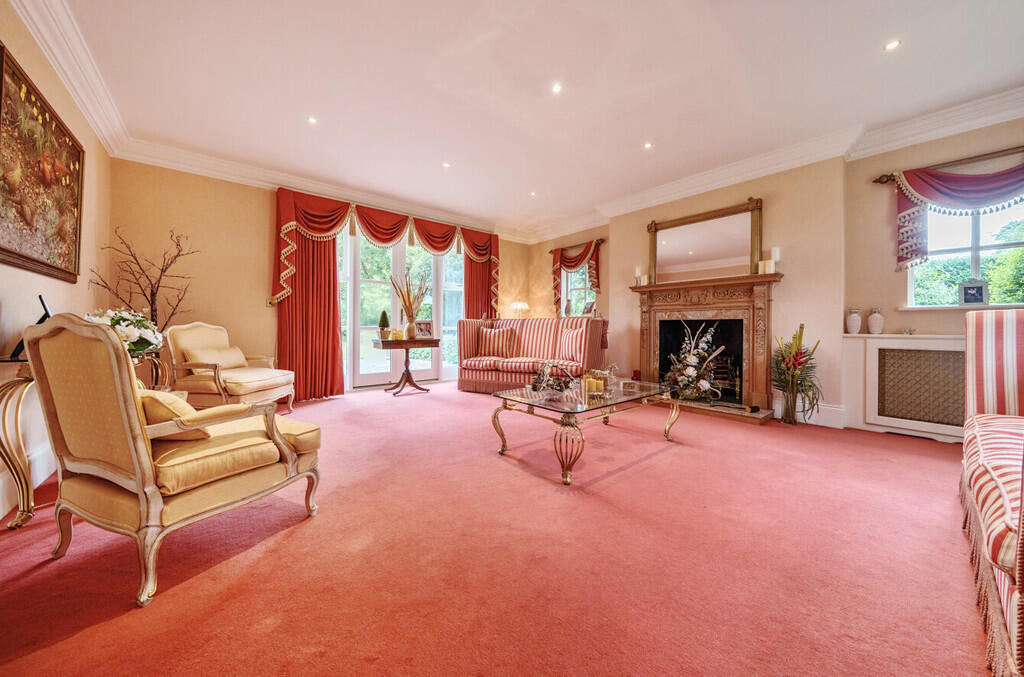 1287452-12-682771...