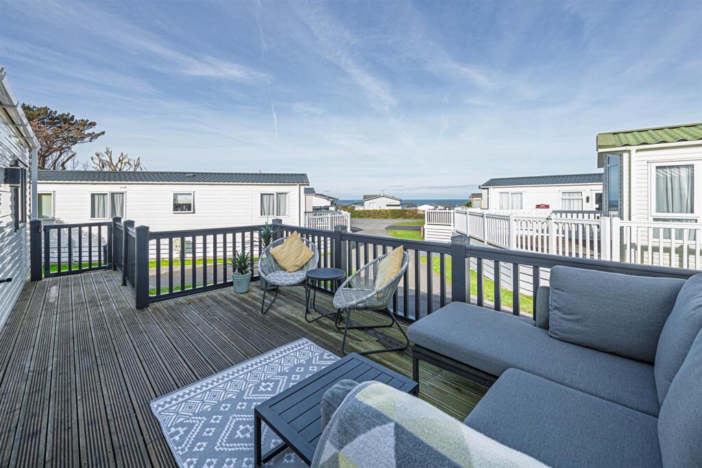 Y4-ABERAFON-PARK-EXTERNAL-5.jpg
