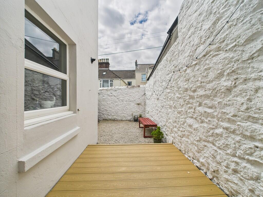 CAM02089G0-PR0541...