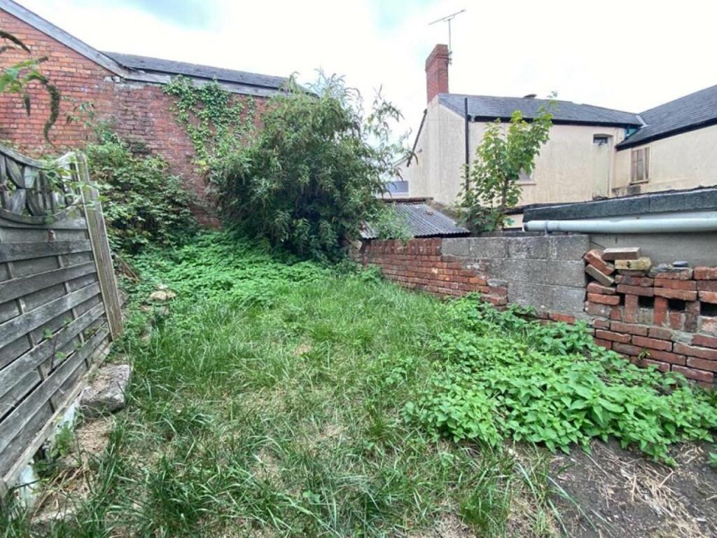 PRI10373_15