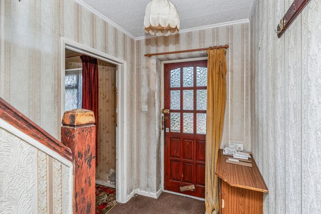 105 Cressingham Road, Reading, Berkshire, RG2 7RY