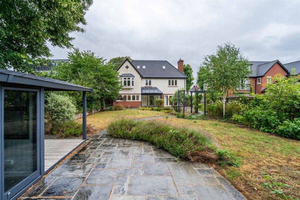 68 Alberbrook Road Solihull_32.jpg