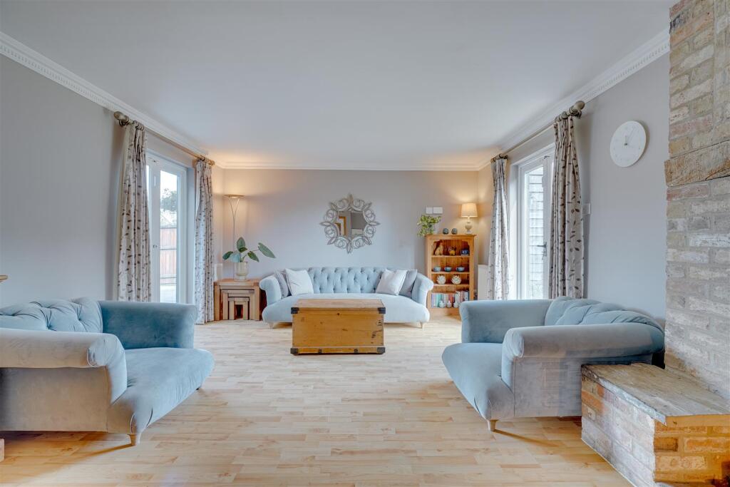 8 Isleham rd, Fordham--16.jpg