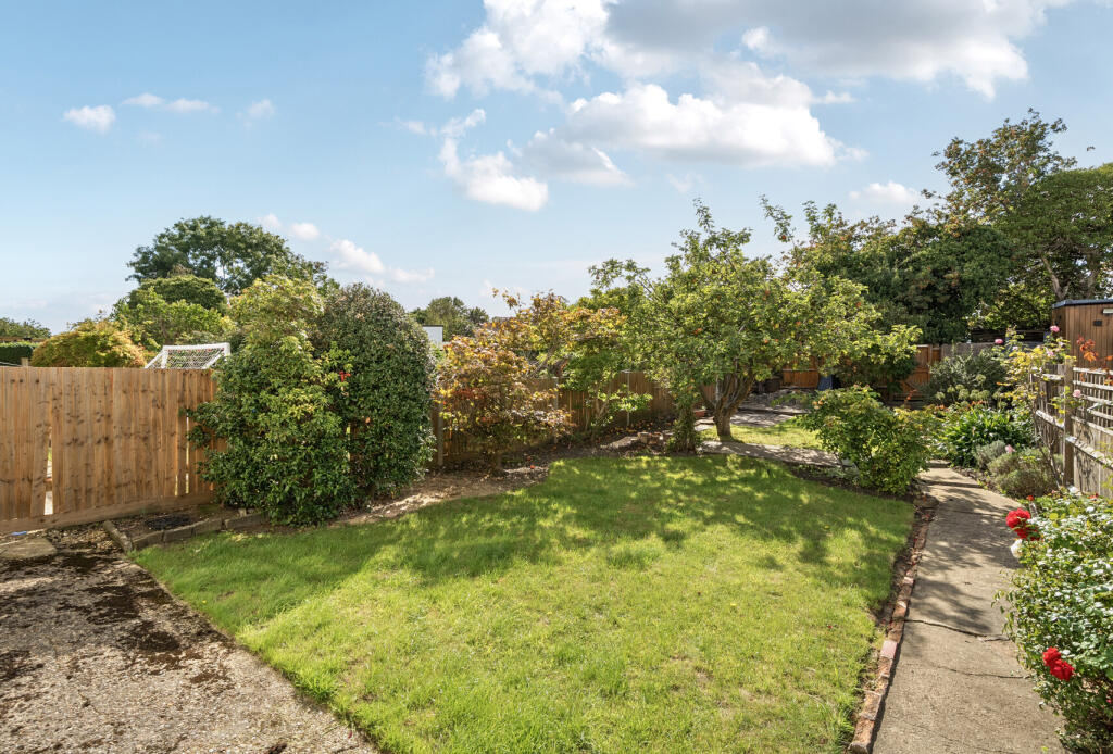 1348815-4-68c074b...