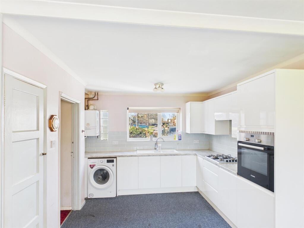 Kitchen / Dining Room