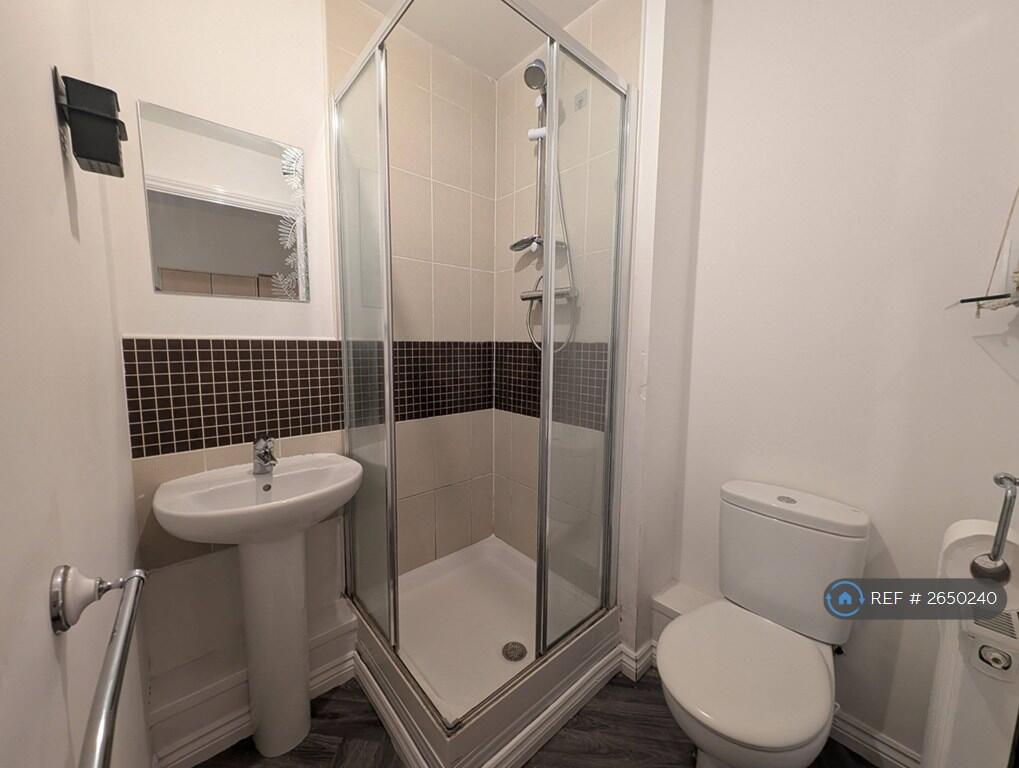 Ensuite In Master Bedroom