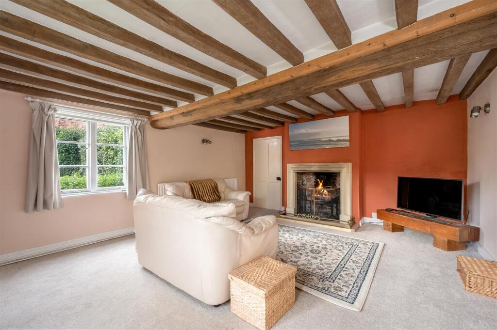 SITTING ROOM