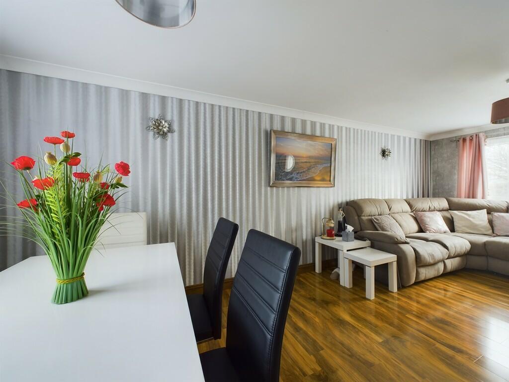 CAM02089G0-PR0382...