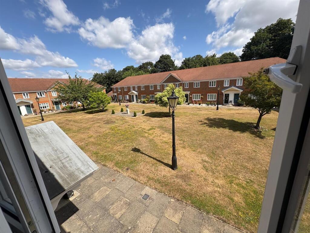 window view to front.jpg