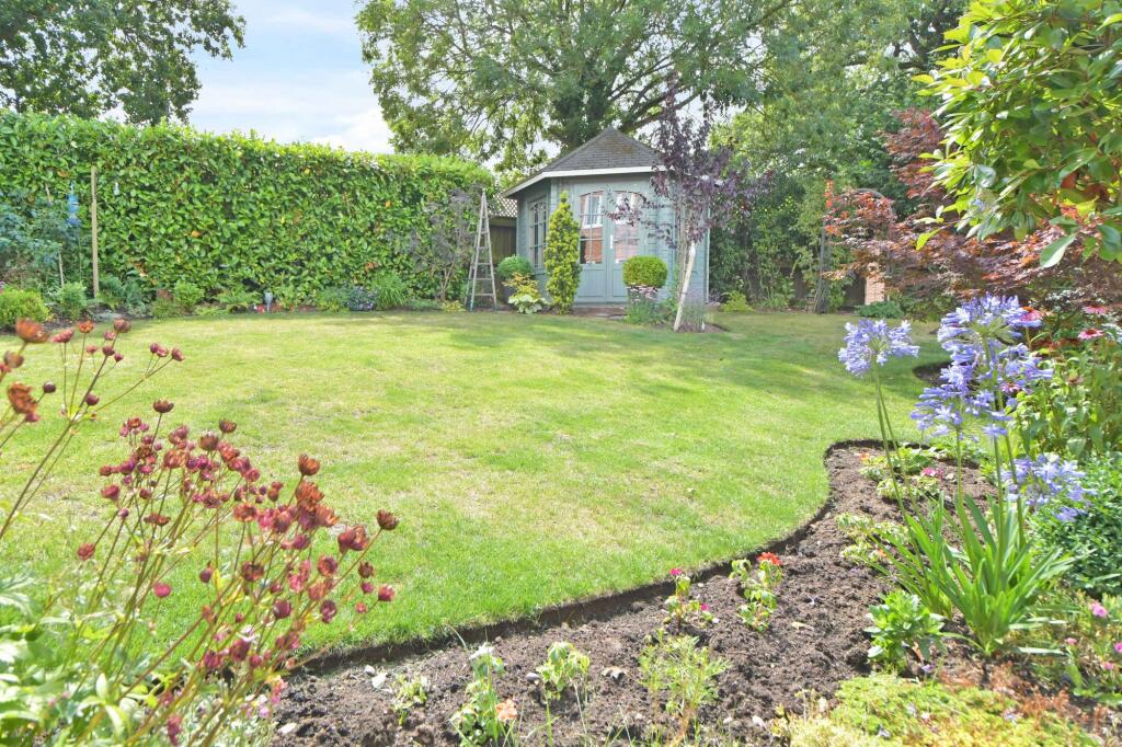 Well stocked borders