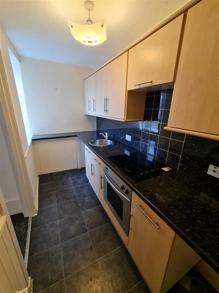 1c Sandgate Kitchen1.jpg