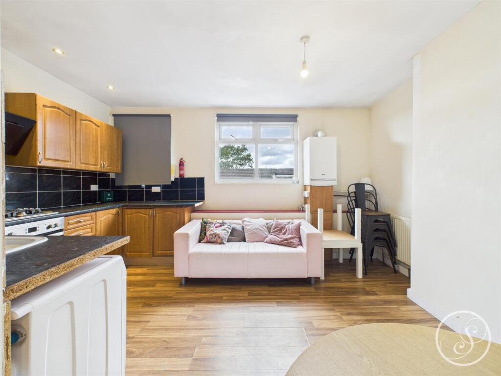 Kitchen/living room