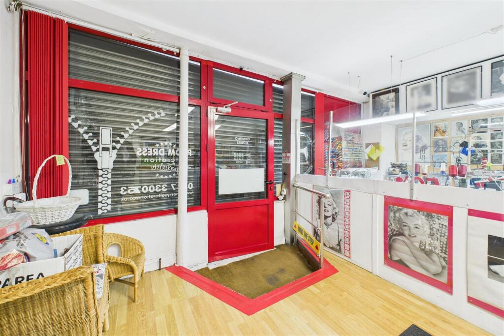 361 Two Mile Hill Road, Kingswood, Bristol BS15 1A