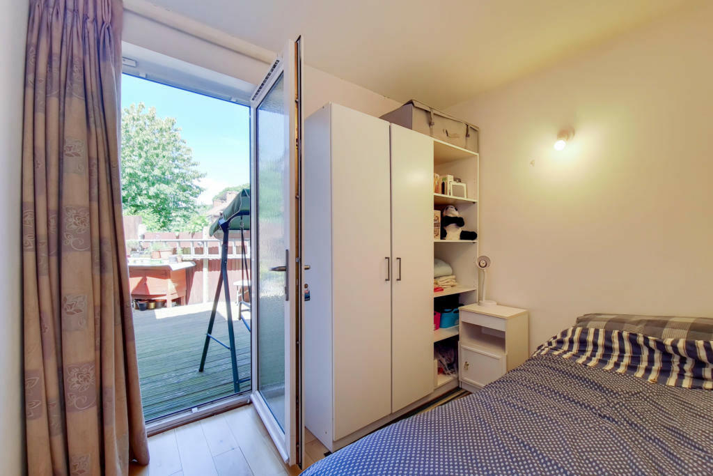 Bedroom 4/Study