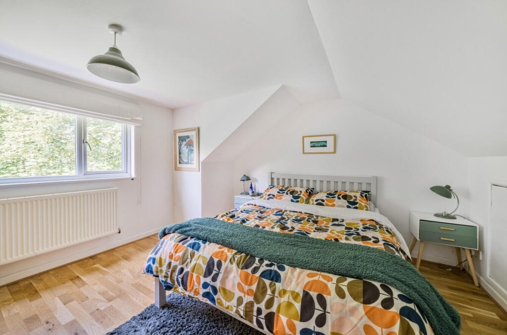 1309350-12-685147...