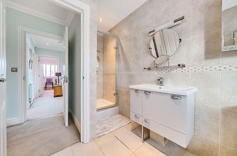 En Suite angle 2