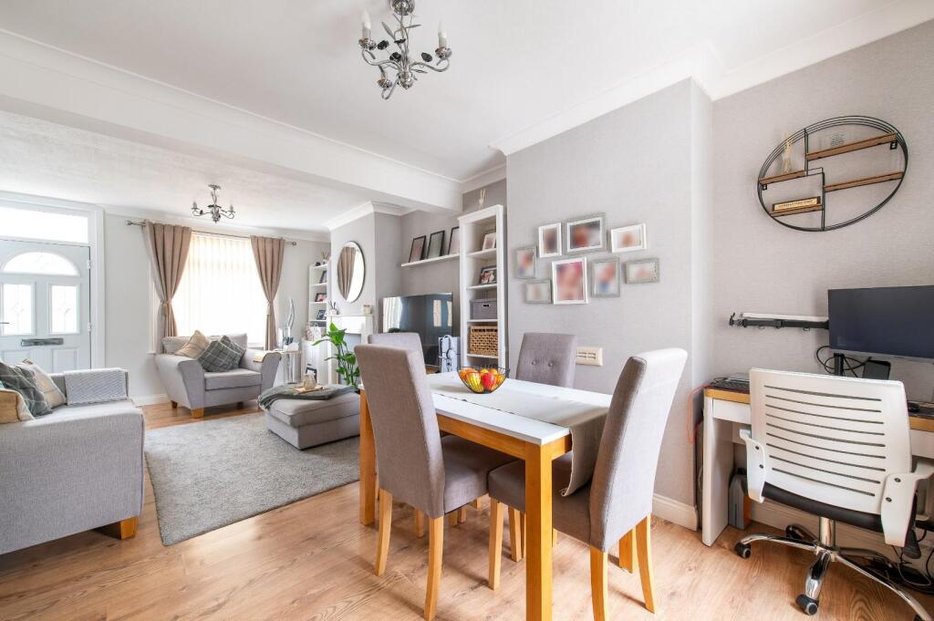 Living &amp; Dining Room