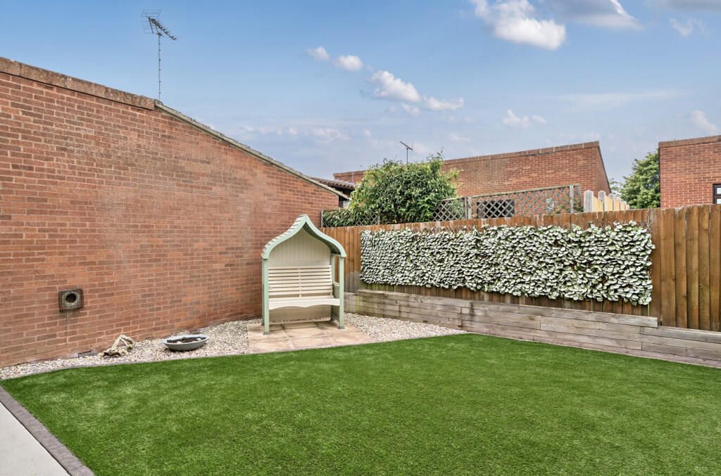 1310449-6-684fe6e...