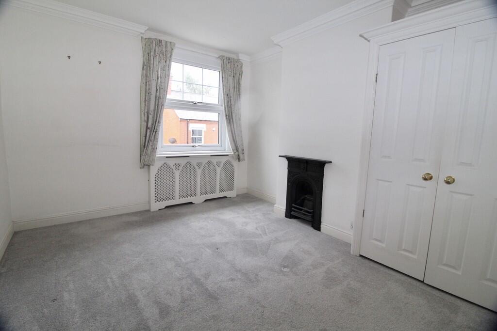 6CDC424A-A8AA-47F...