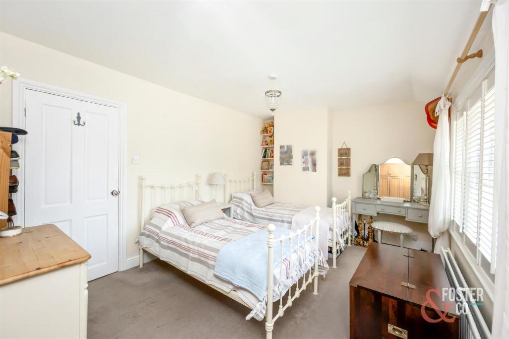 London Road, Berrylands Cottages, 3-008.jpg