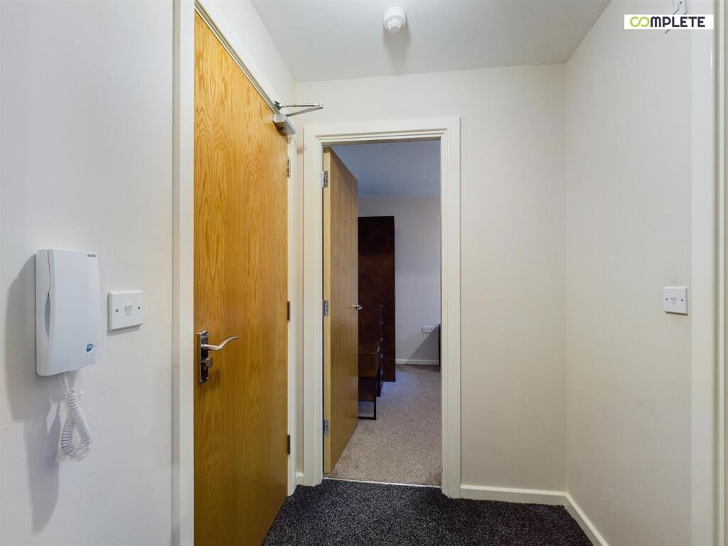 CAM01231G0-PR0029-STILL001