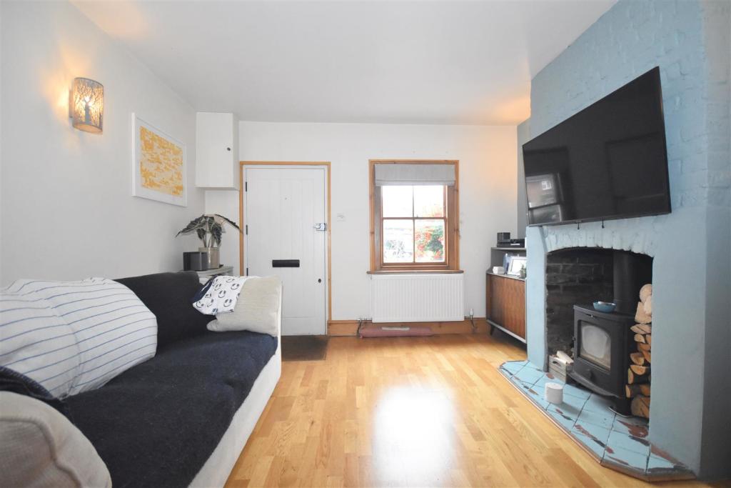 sitting room.jpg