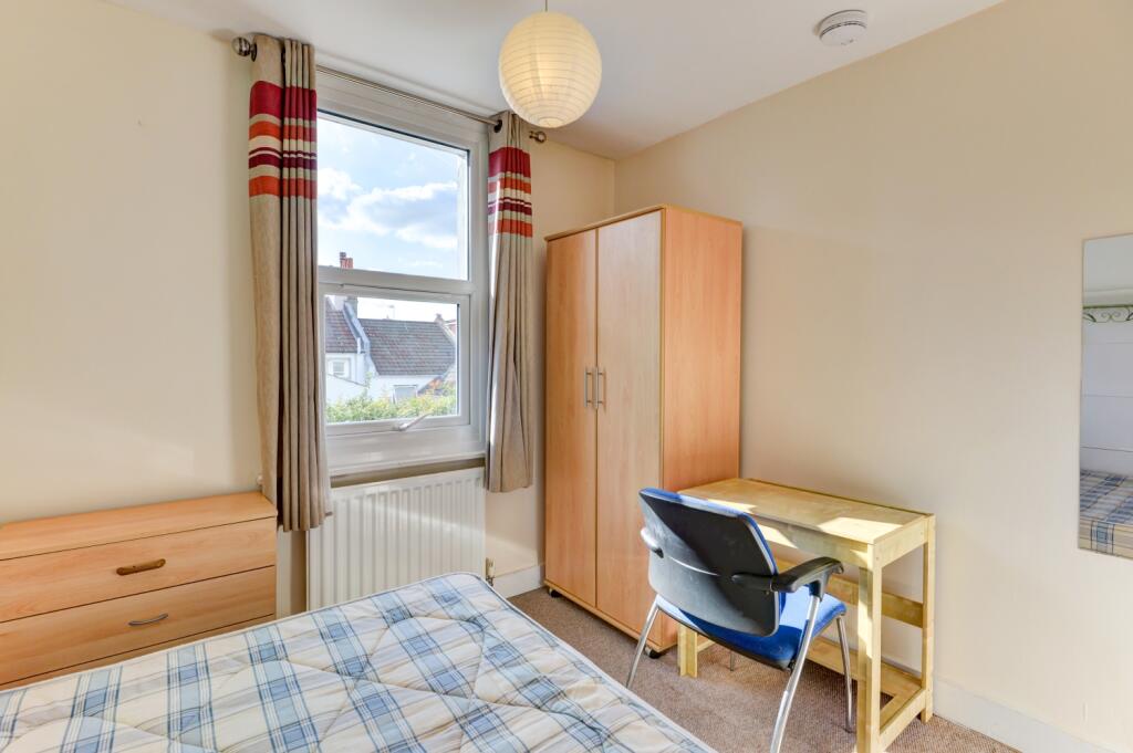 103 Whippingham Road Bedroom 3