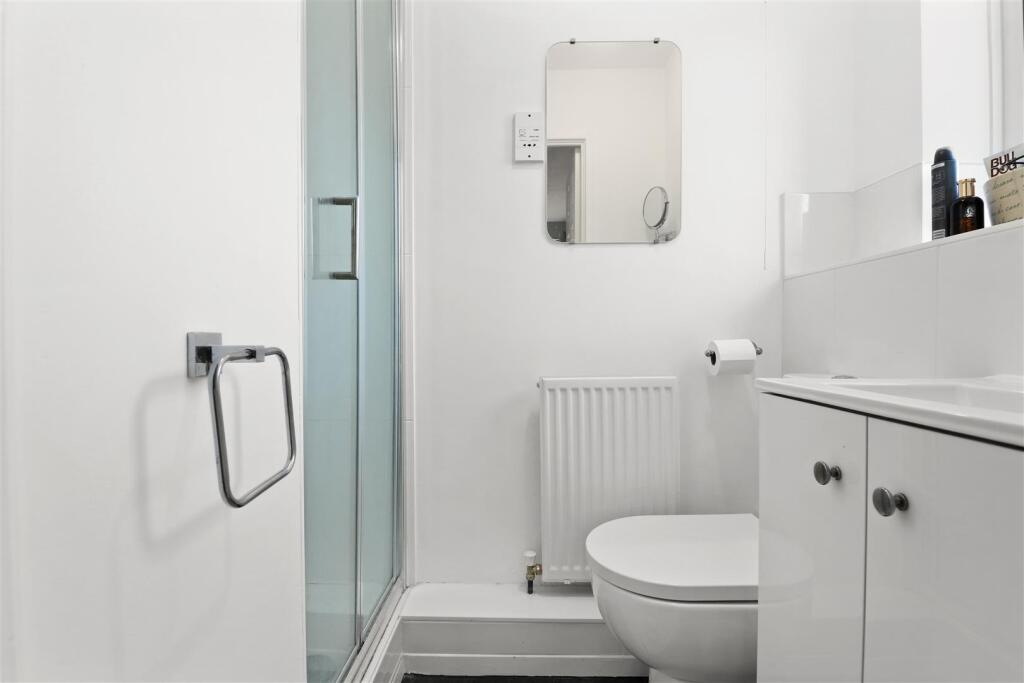 Ensuite Shower Room/WC