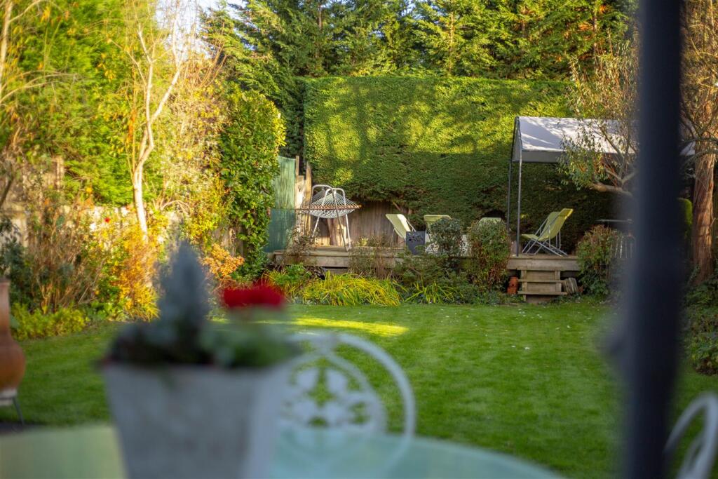 33-ember-gardens-0045 copy.jpg