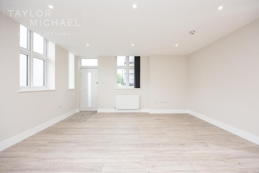 Kitchen / Living Room