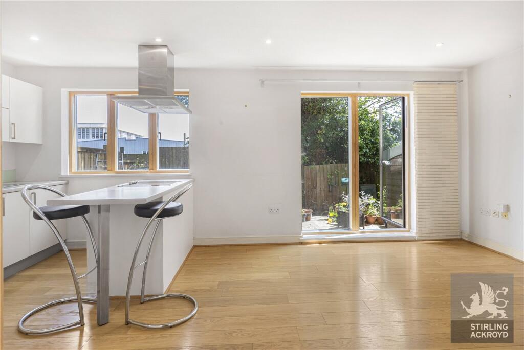Reception/Kitchen