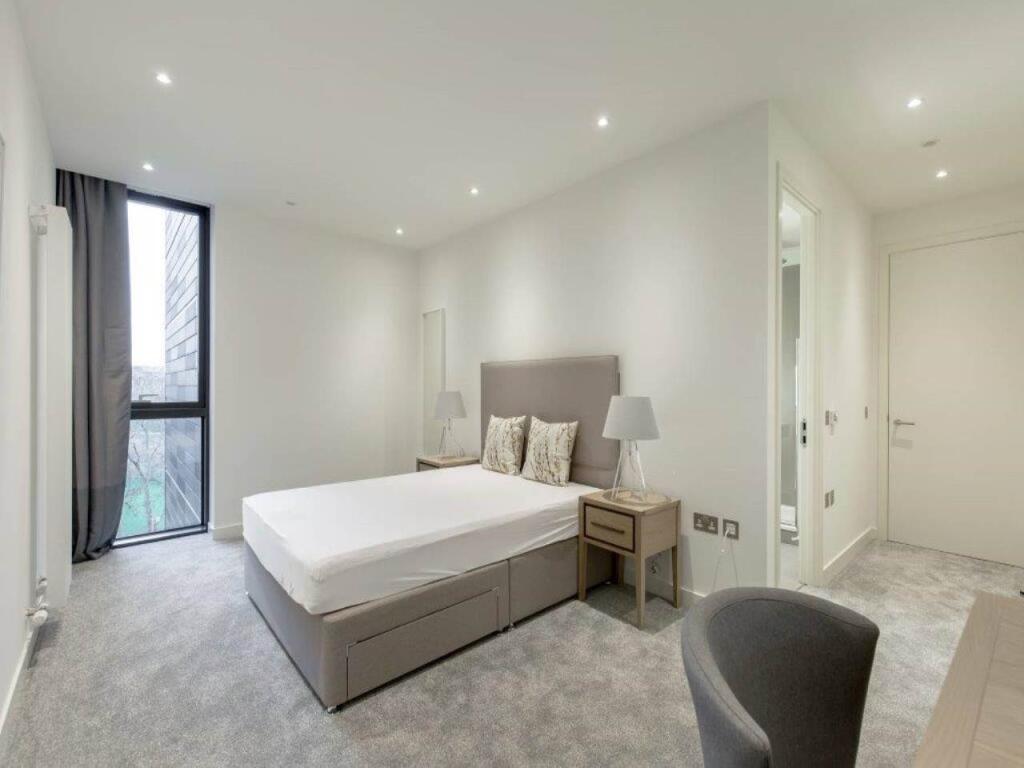 Master bed