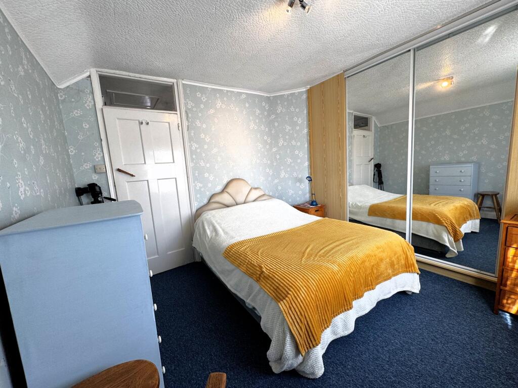 3 Bedrooms on the 1st Floor