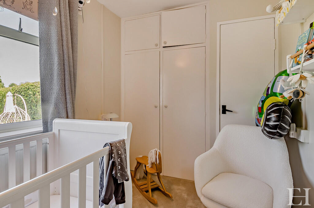 8652526-interiorW...