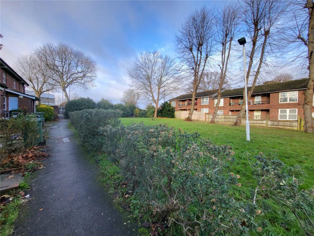 Communal Garden Fron