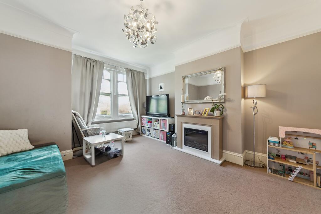 b8b8539f-ae16-4211-895a-66a6f6e8fdbb