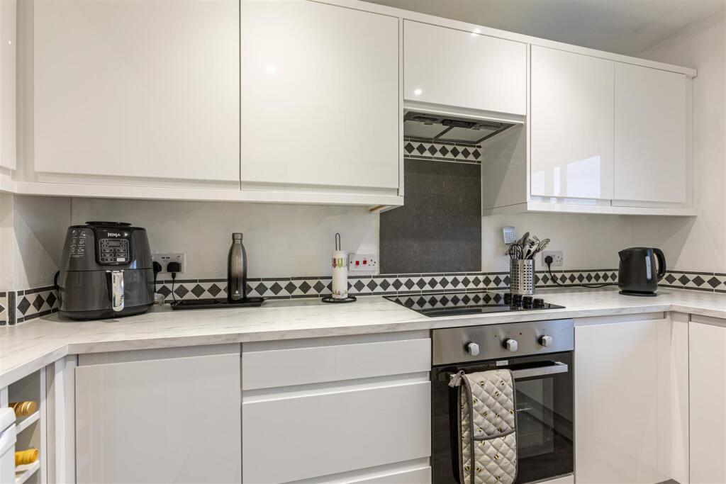 56 Kingsknowes Village Galashiels 13.JPG