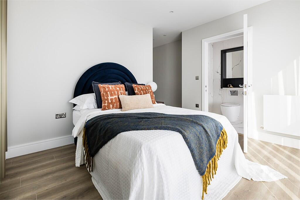 Bedroom 1 + en-suite