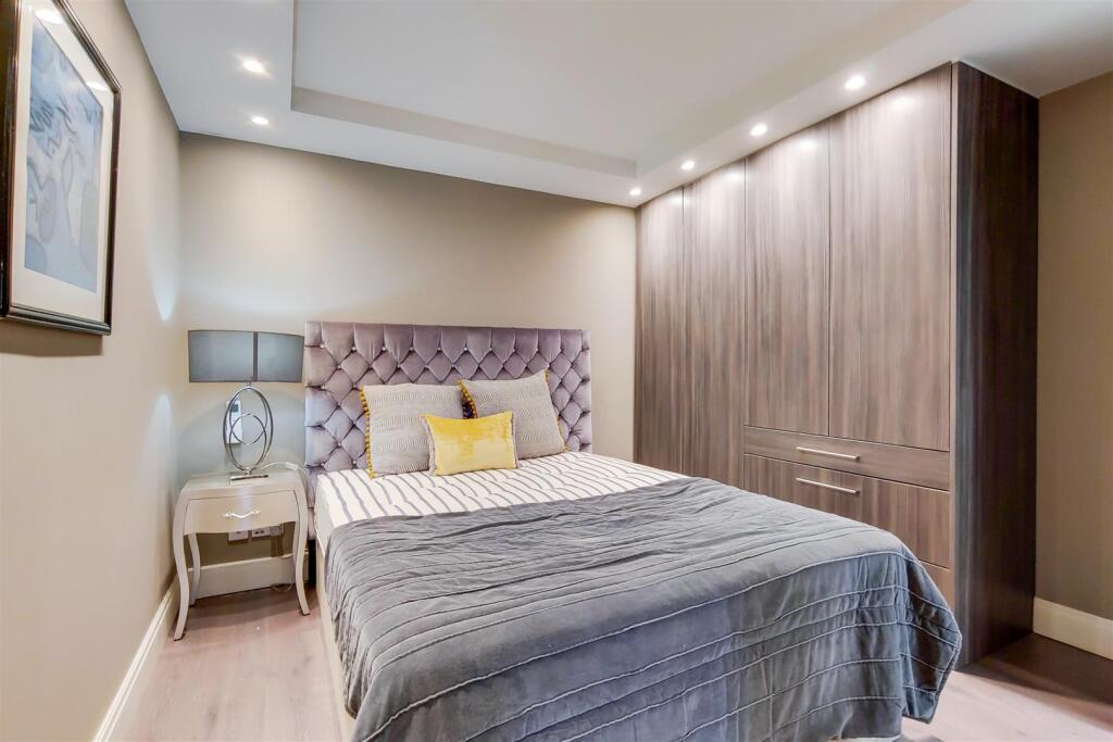 5_Master Bedroom-0.jpg