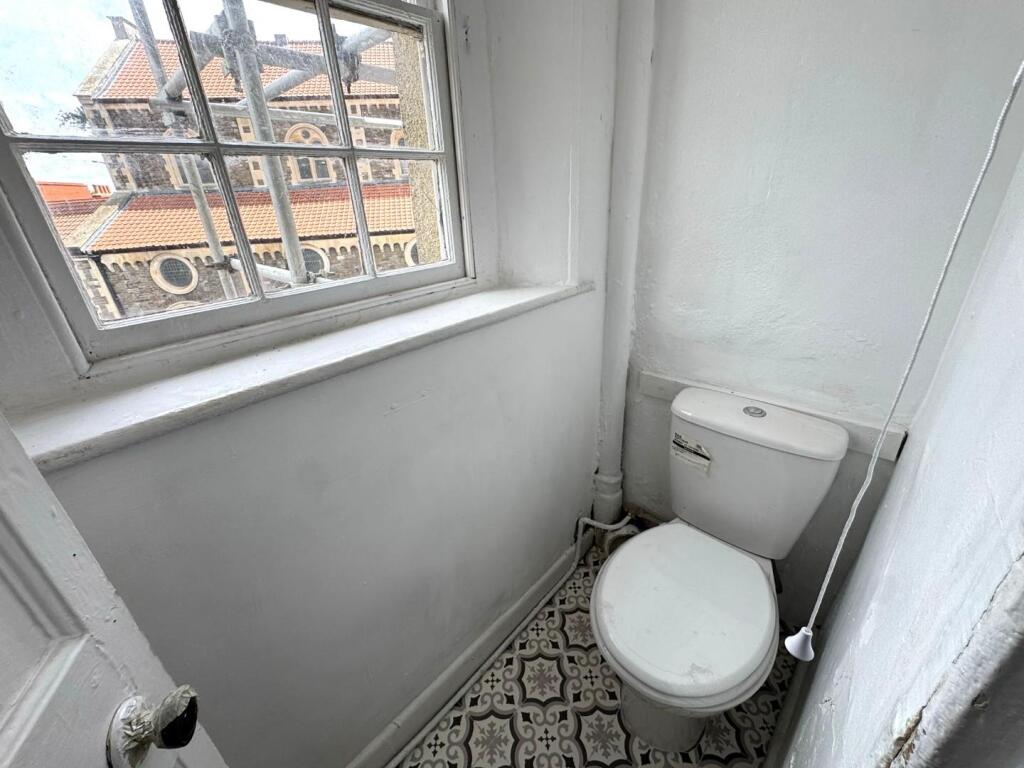 Toilet.jpeg