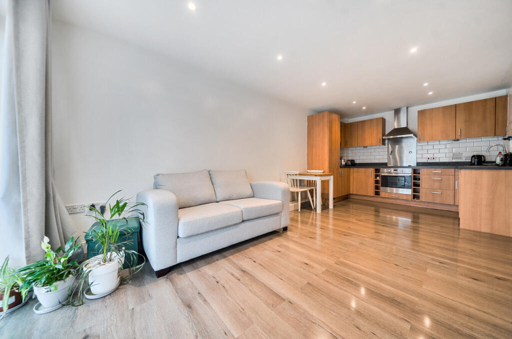 1295304-12-682665...