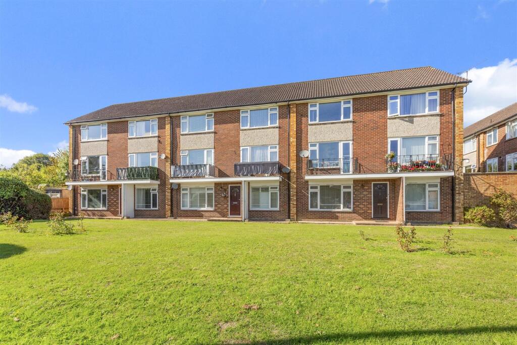 Flat 14, Clifton Court Marlow Road, HP11 1TE-15.jp