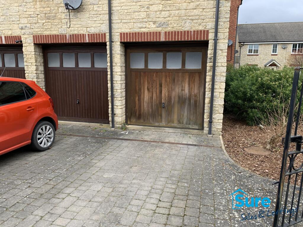 Garage &amp; Parking