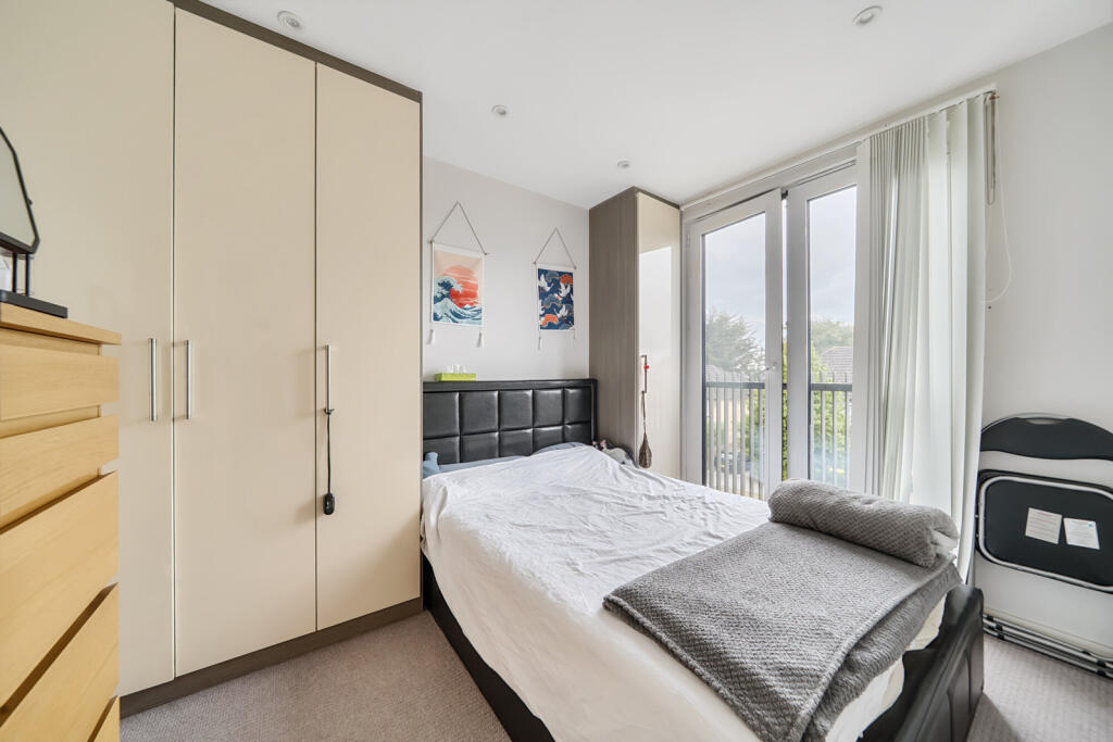 1328736-8-687fa34...