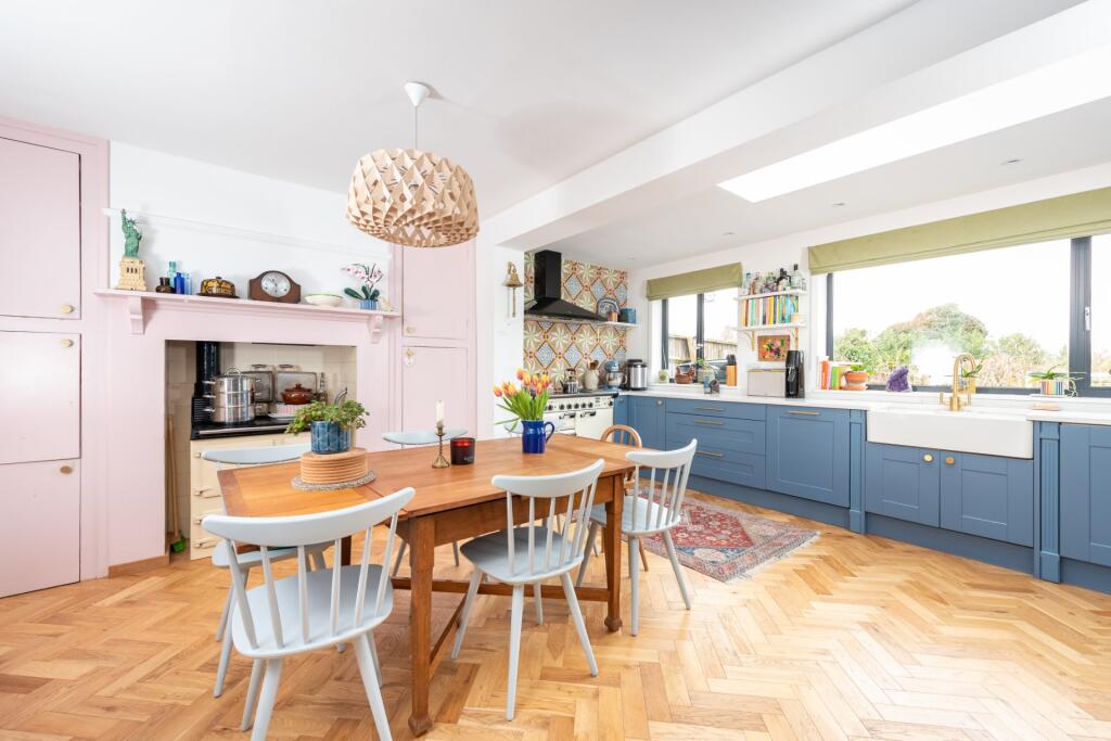 Kitchen/Breafast Rm