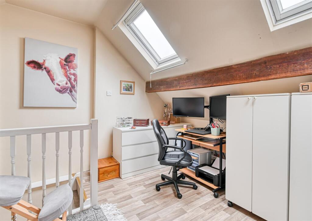 27 Innage Lane-01.jpg
