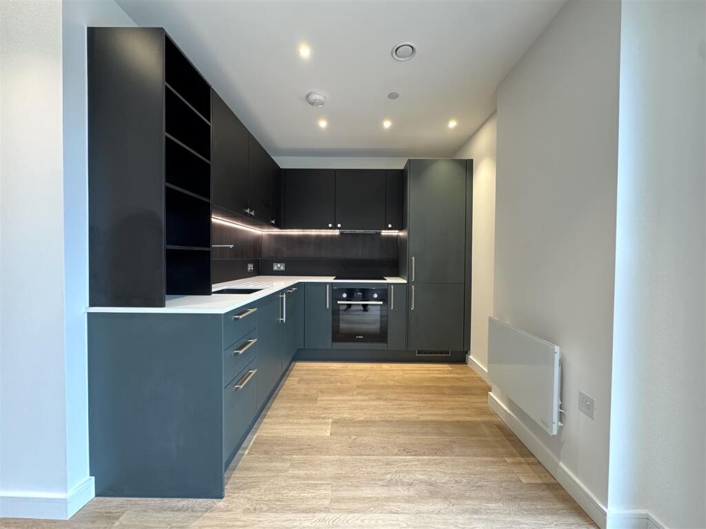 Kitchen pic 3.jpeg