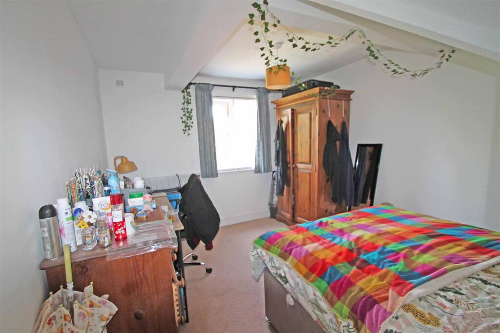 Bedroom two (rev)